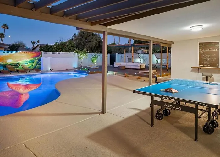Holiday home Coastal Retreat - Festive Deck With Pool & Bar *